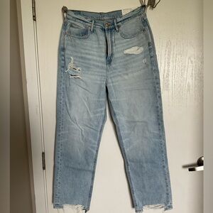 American Eagle High Rise Boyfriend Jeans -NWT